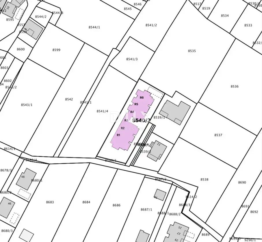 ATTRAZIONE - VILLA, MARE, PISCINA, JACUZZI SUL TETTO, POSIZIONE ECCEZIONALE - OCCASIONE!