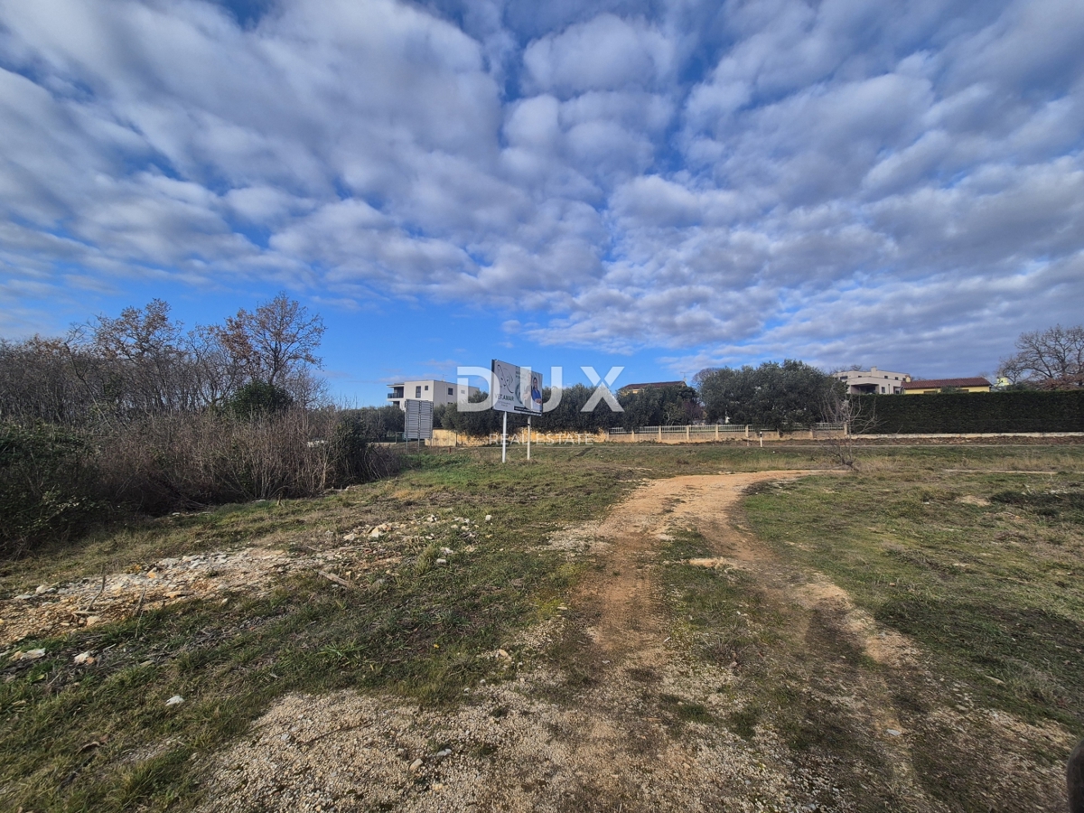 POREČ, ŽBANDAJ - Terreno in vendita - opportunità di investimento