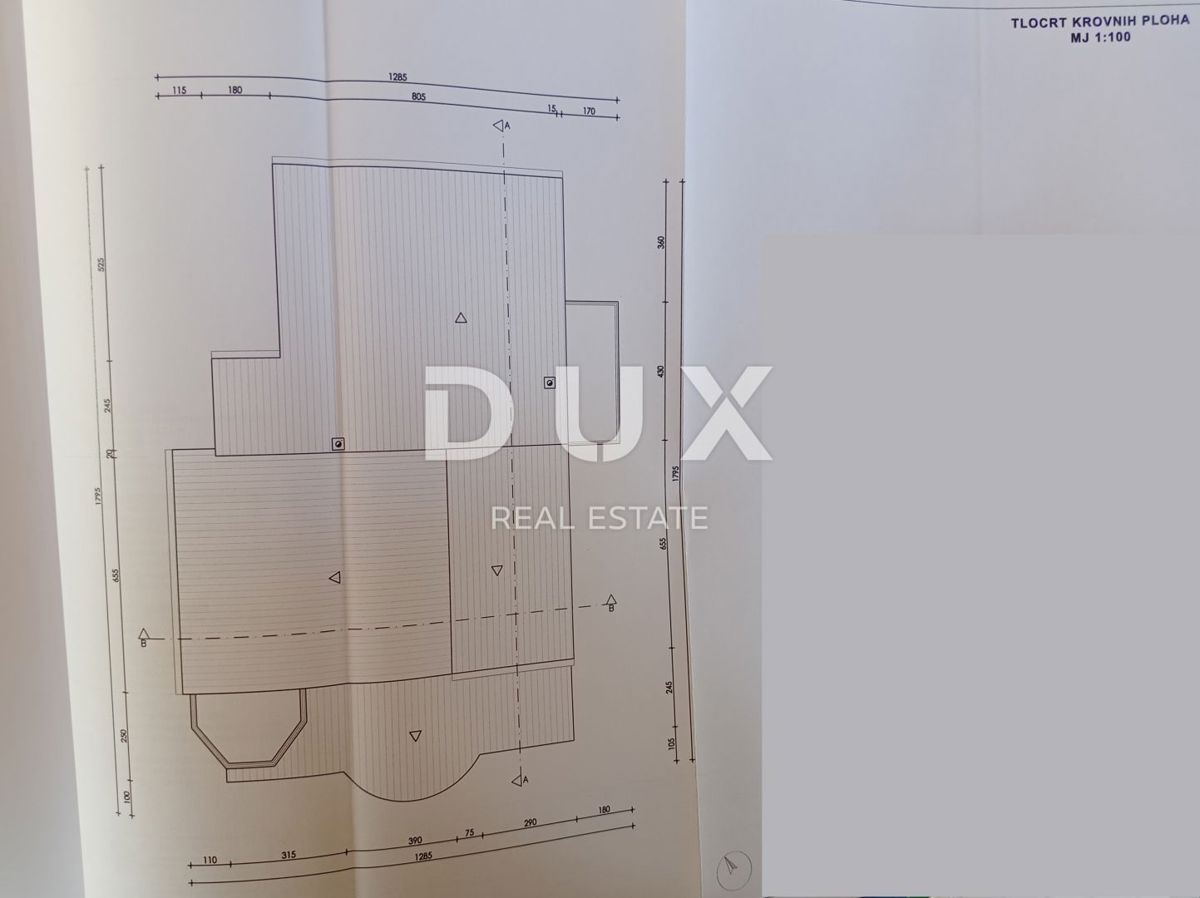 ZADAR, DEBELJAK - Bella villa con piscina