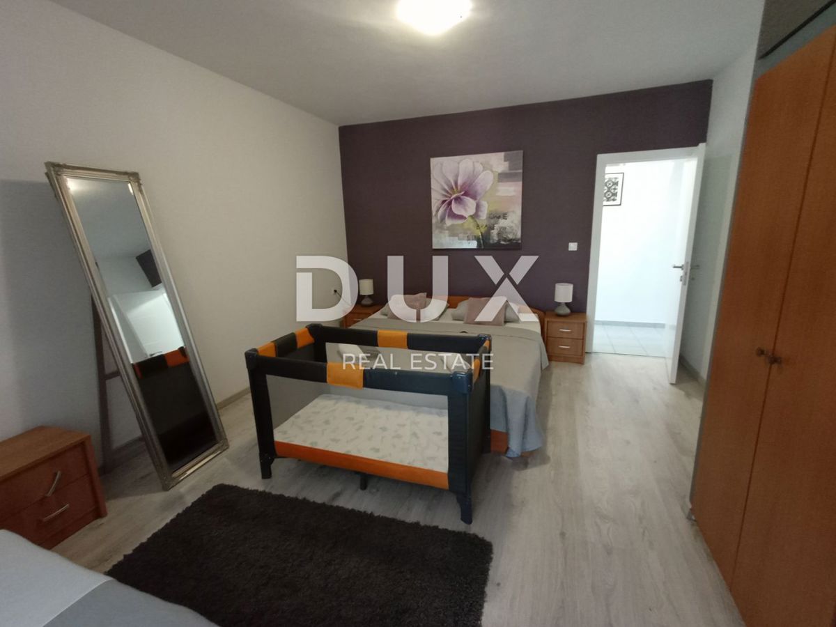 ZADAR, DEBELJAK - Bella villa con piscina