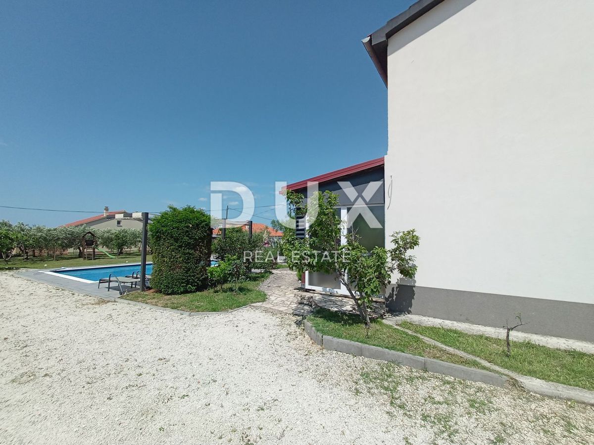 ZADAR, DEBELJAK - Bella villa con piscina