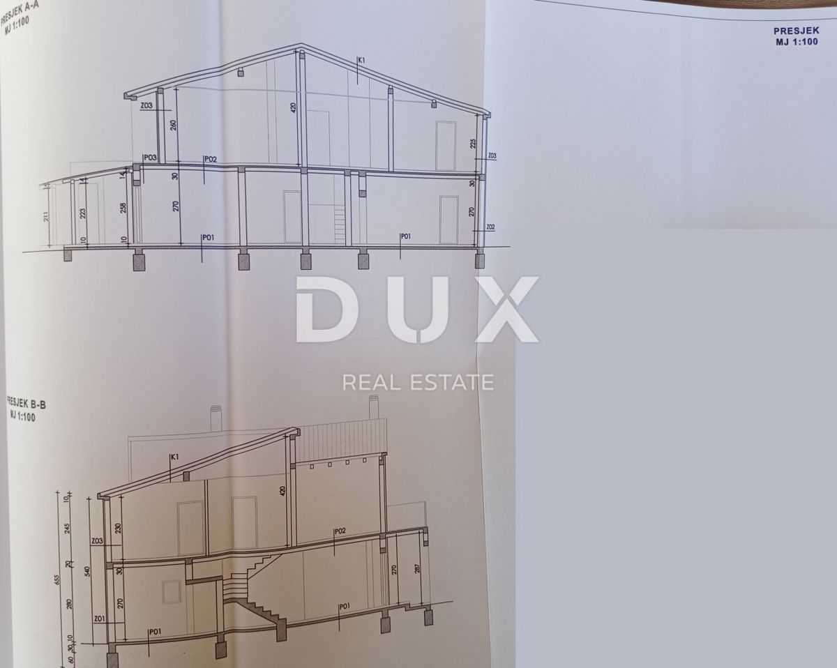 ZADAR, DEBELJAK - Bella villa con piscina