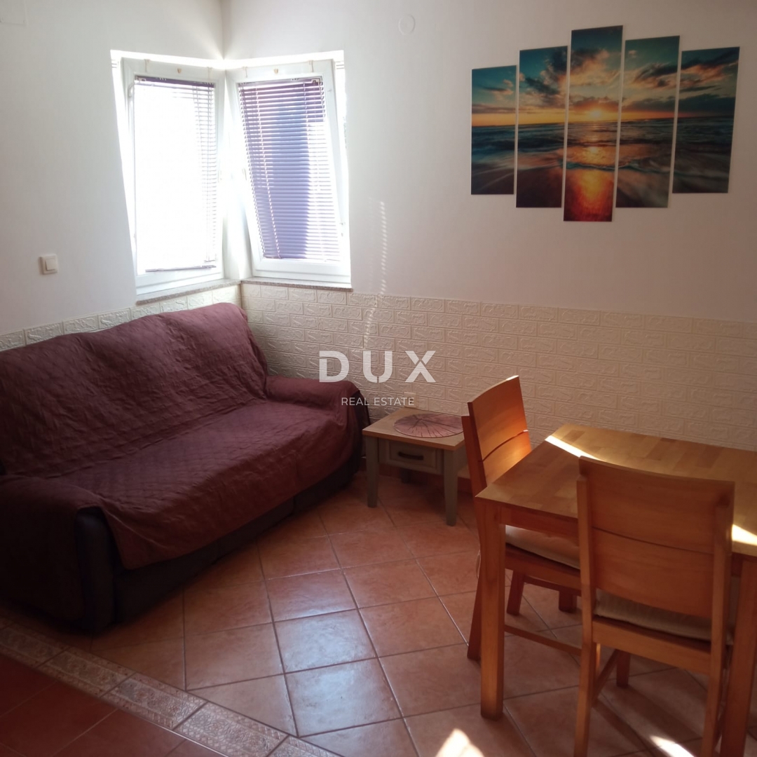 ISOLA DI PAG, NOVALJA - grazioso appartamento più piccolo