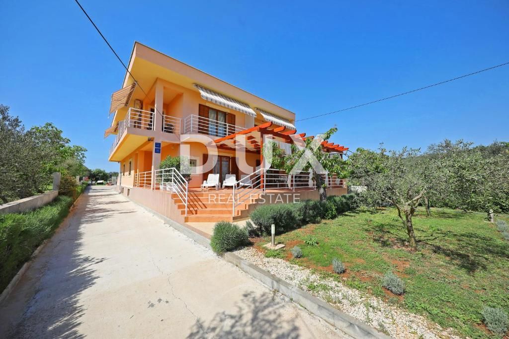 SUKOŠAN - Casa a 150 metri dal mare