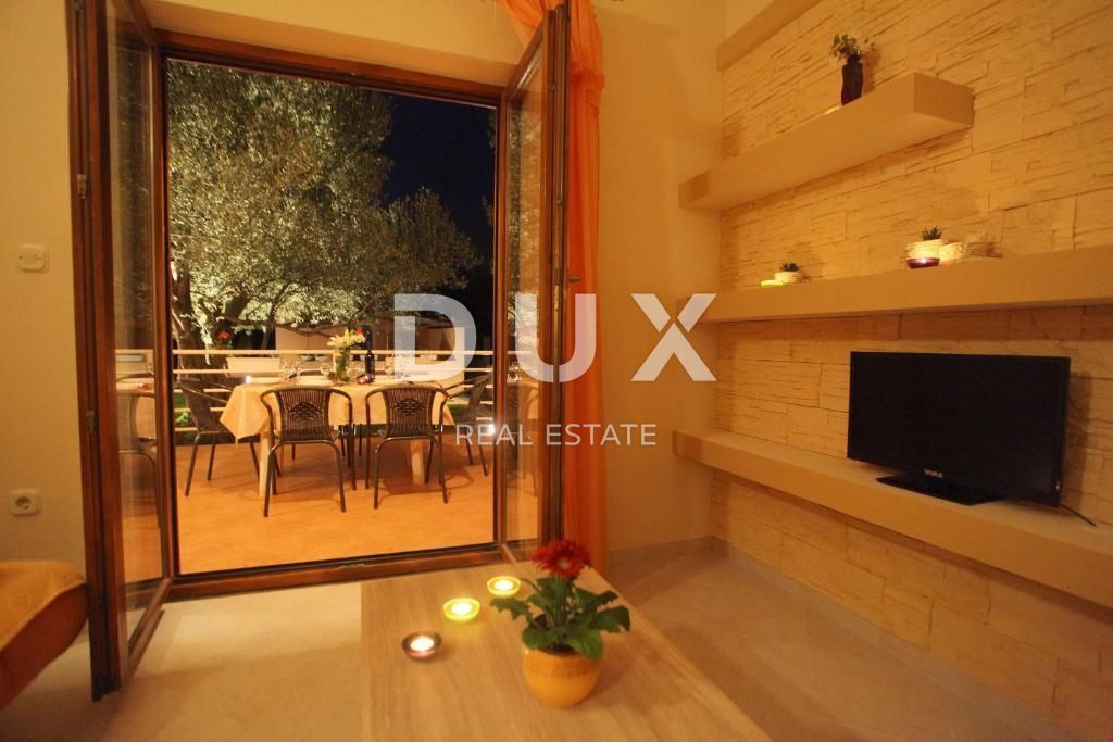 SUKOŠAN - Casa a 150 metri dal mare