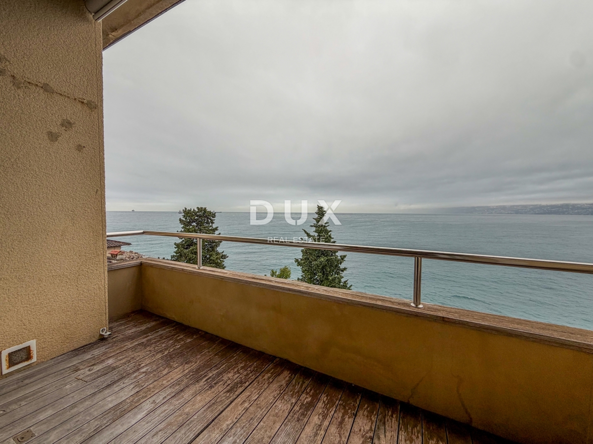 RIJEKA, KANTRIDA - appartamento prima fila al mare vicino al resort Hilton e alla bellissima Opatija