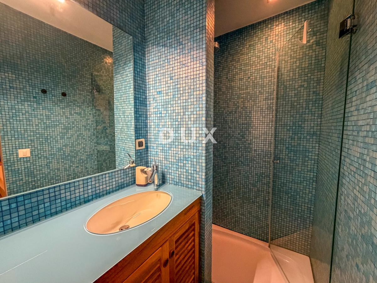 RIJEKA, KANTRIDA - appartamento prima fila al mare vicino al resort Hilton e alla bellissima Opatija