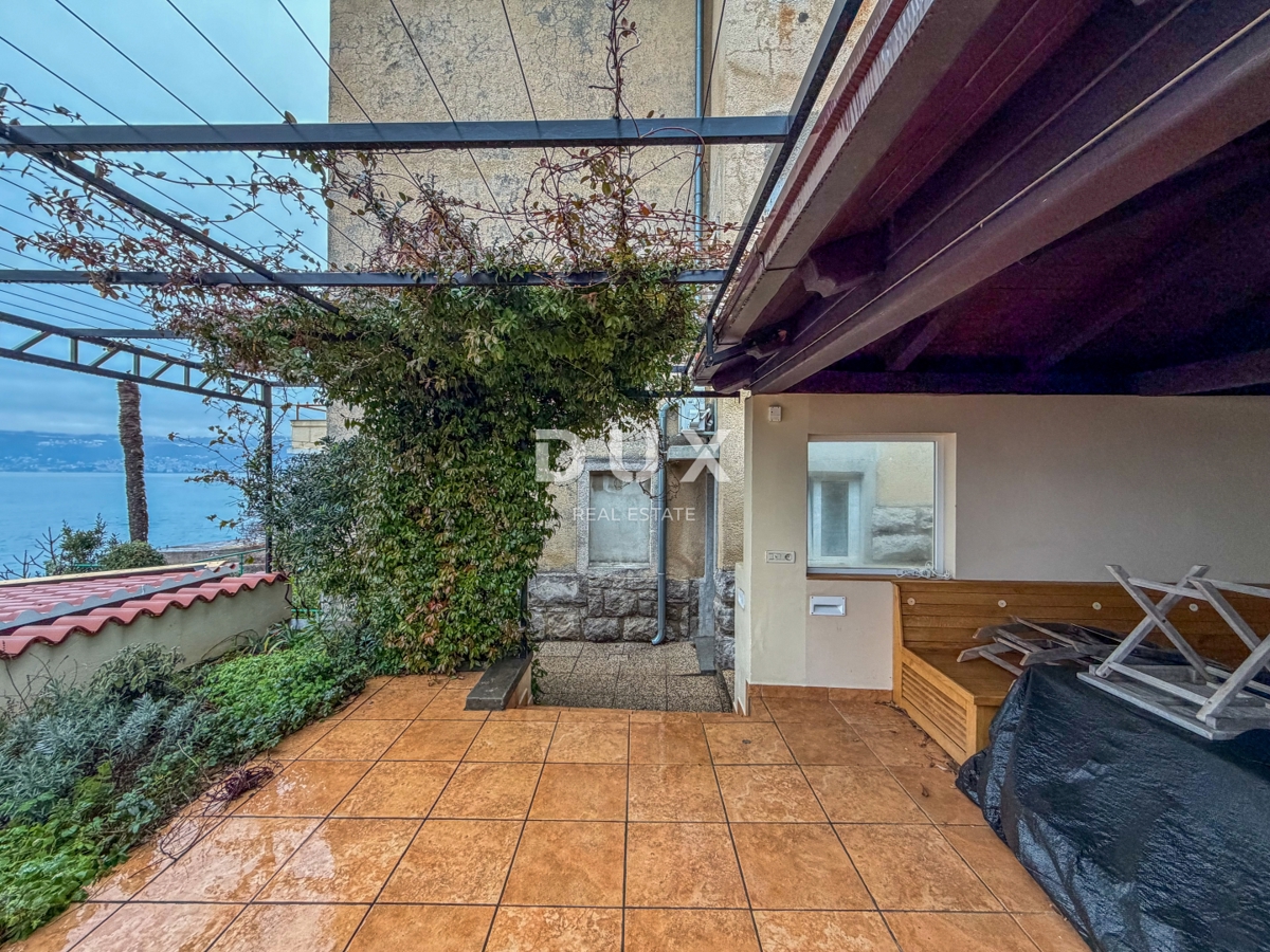 RIJEKA, KANTRIDA - appartamento prima fila al mare vicino al resort Hilton e alla bellissima Opatija