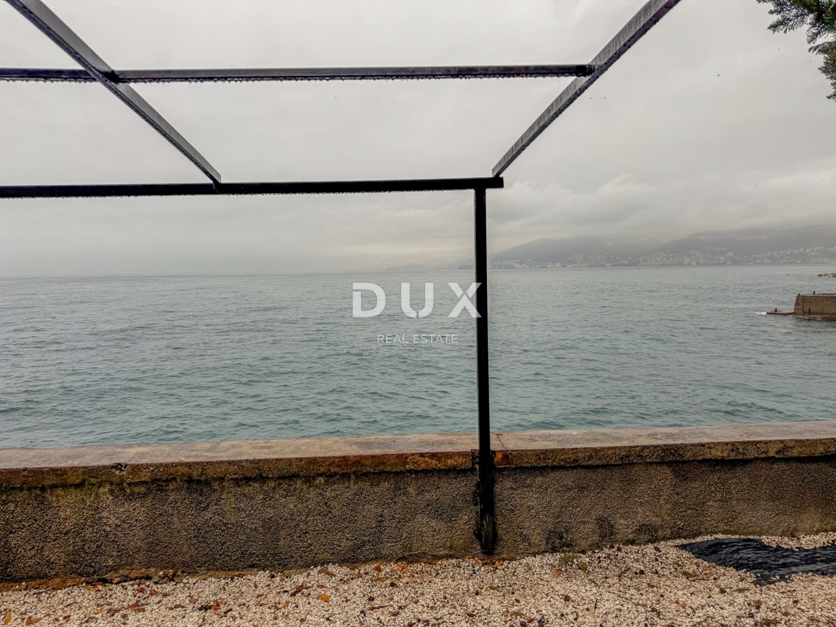 RIJEKA, KANTRIDA - appartamento prima fila al mare vicino al resort Hilton e alla bellissima Opatija