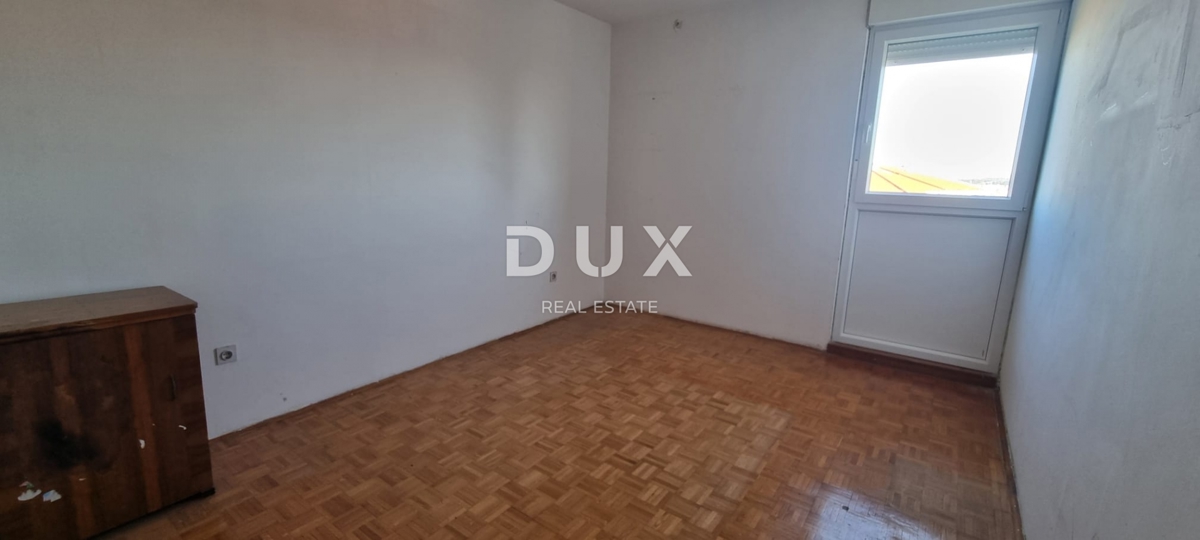 ISTRIA, POLA - Appartamento da ristrutturare in posizione ricercata!