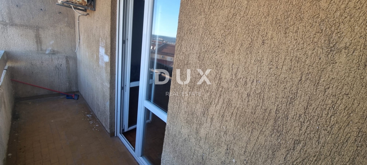 ISTRIA, POLA - Appartamento da ristrutturare in posizione ricercata!