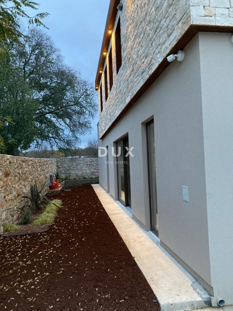 ISTRIA, BALE - Villa modernamente arredata con piscina e sauna