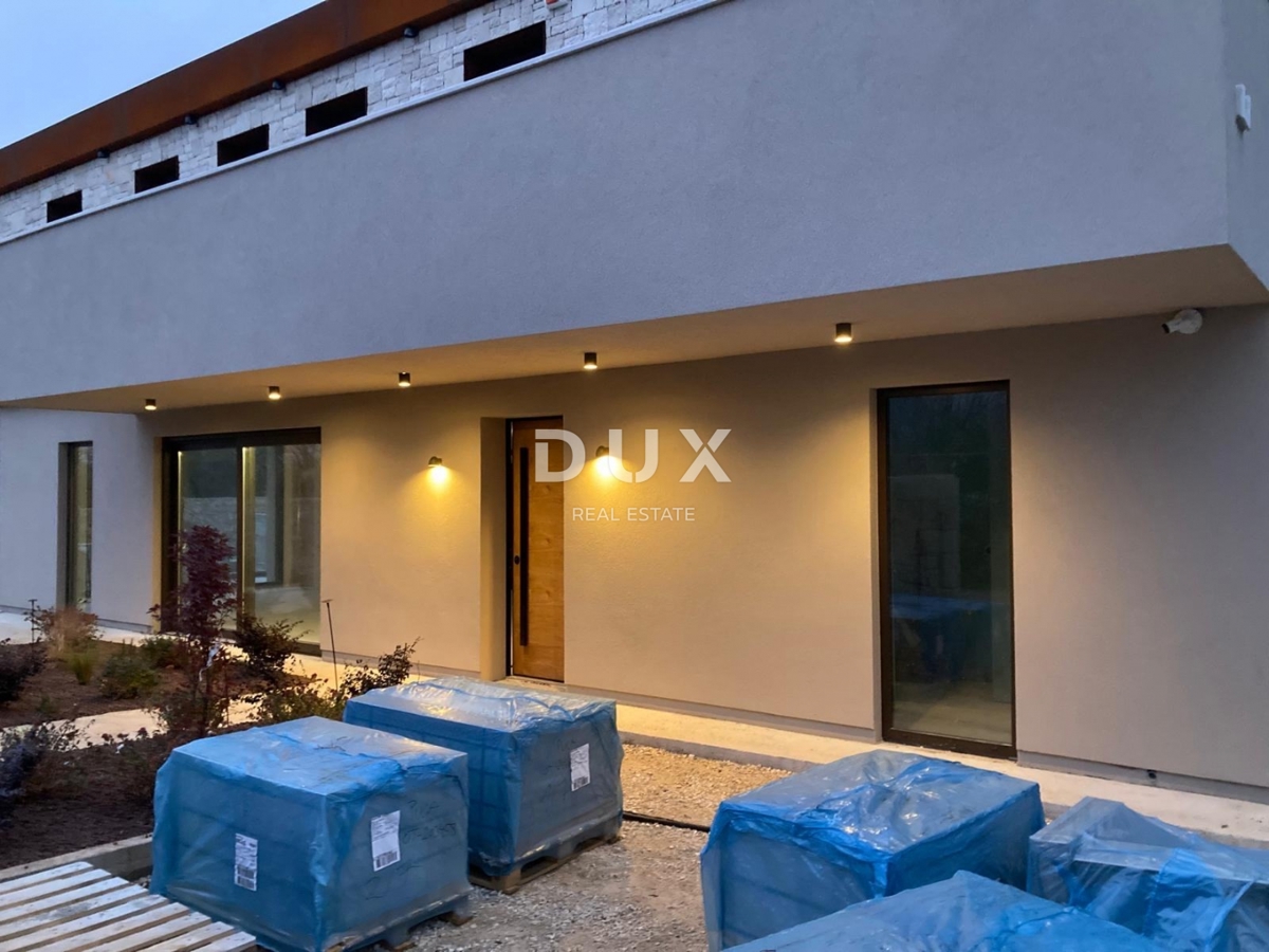 ISTRIA, BALE - Villa modernamente arredata con piscina e sauna