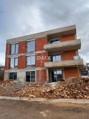 JASENICE, ROVANJSKA - Spazioso appartamento con vista mare