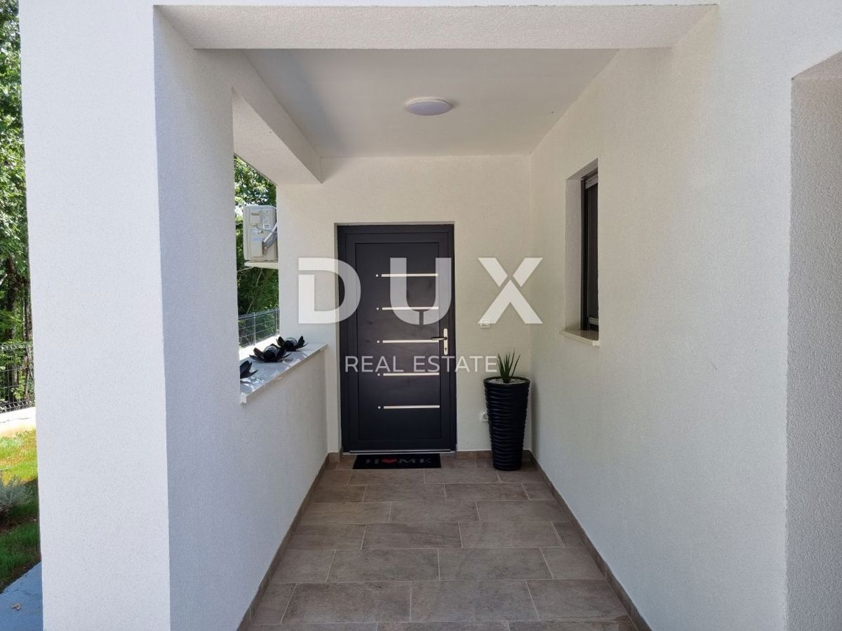 ISTRIA, SVETVINČENAT - Moderna casa a un piano con piscina, immersa nella natura