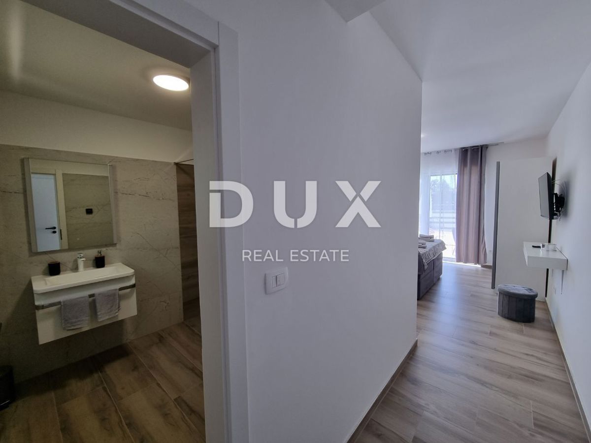 ISTRIA, SVETVINČENAT - Moderna casa a un piano con piscina, immersa nella natura