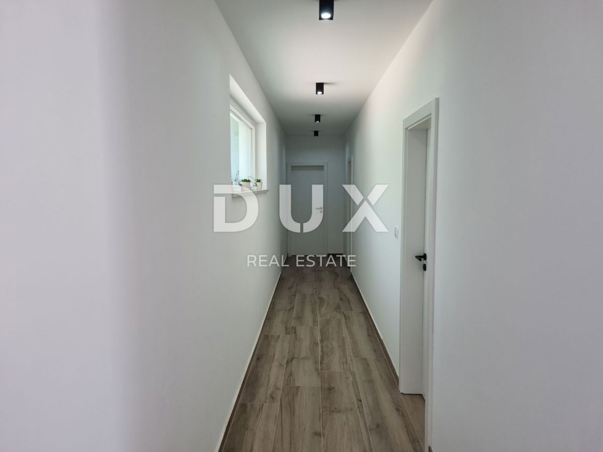 ISTRIA, SVETVINČENAT - Moderna casa a un piano con piscina, immersa nella natura