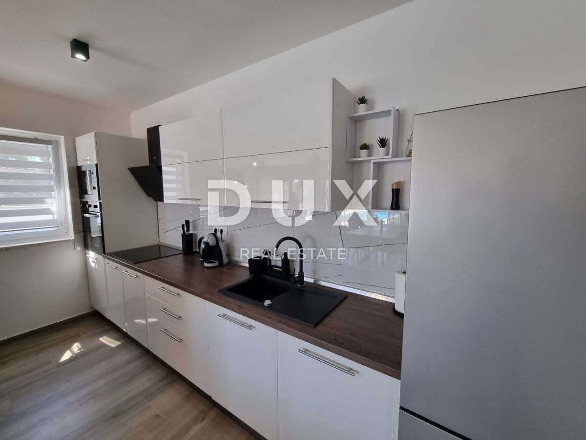 ISTRIA, SVETVINČENAT - Moderna casa a un piano con piscina, immersa nella natura