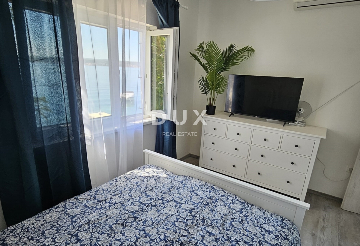 ZADAR, MASLENICA - Casa speciale in prima fila sul mare!