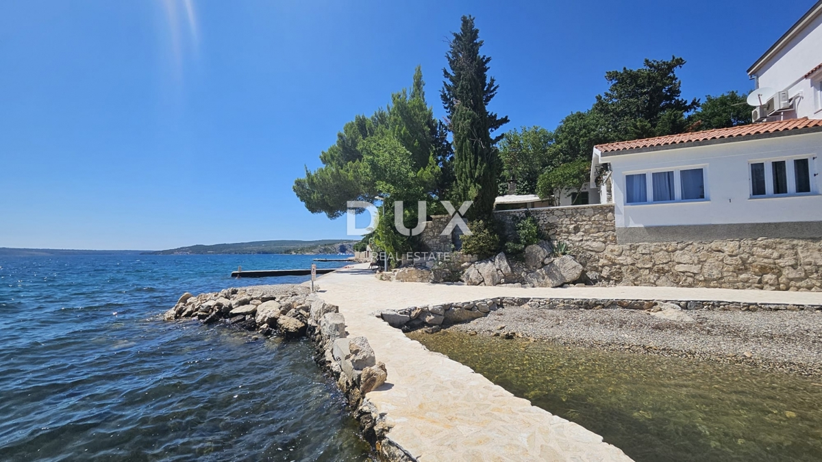 ZADAR, MASLENICA - Casa speciale in prima fila sul mare!