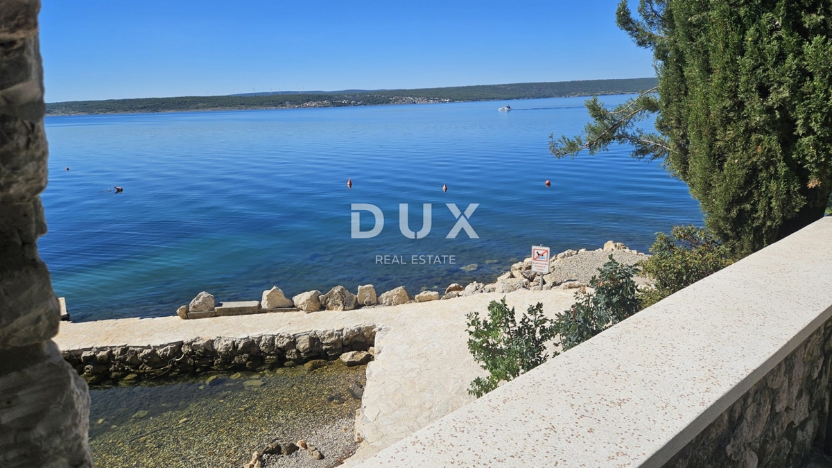 ZADAR, MASLENICA - Casa speciale in prima fila sul mare!