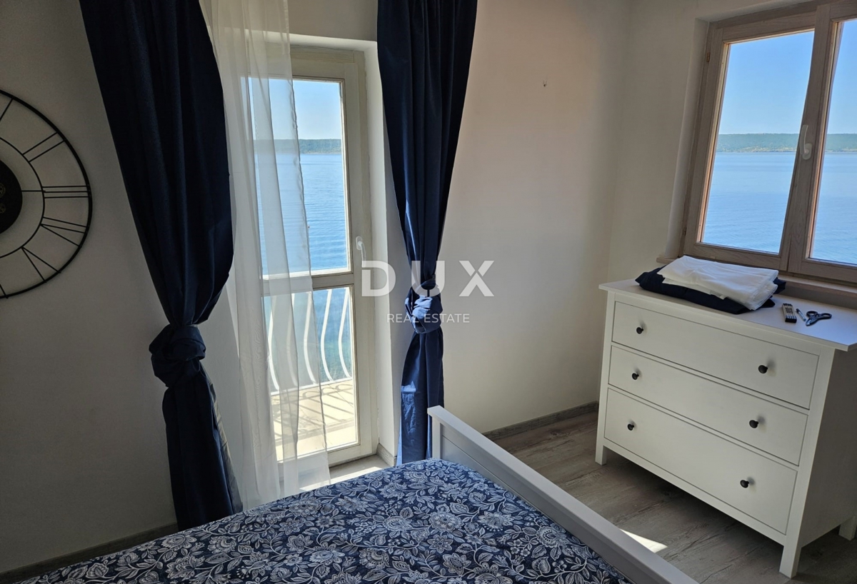 ZADAR, MASLENICA - Casa speciale in prima fila sul mare!