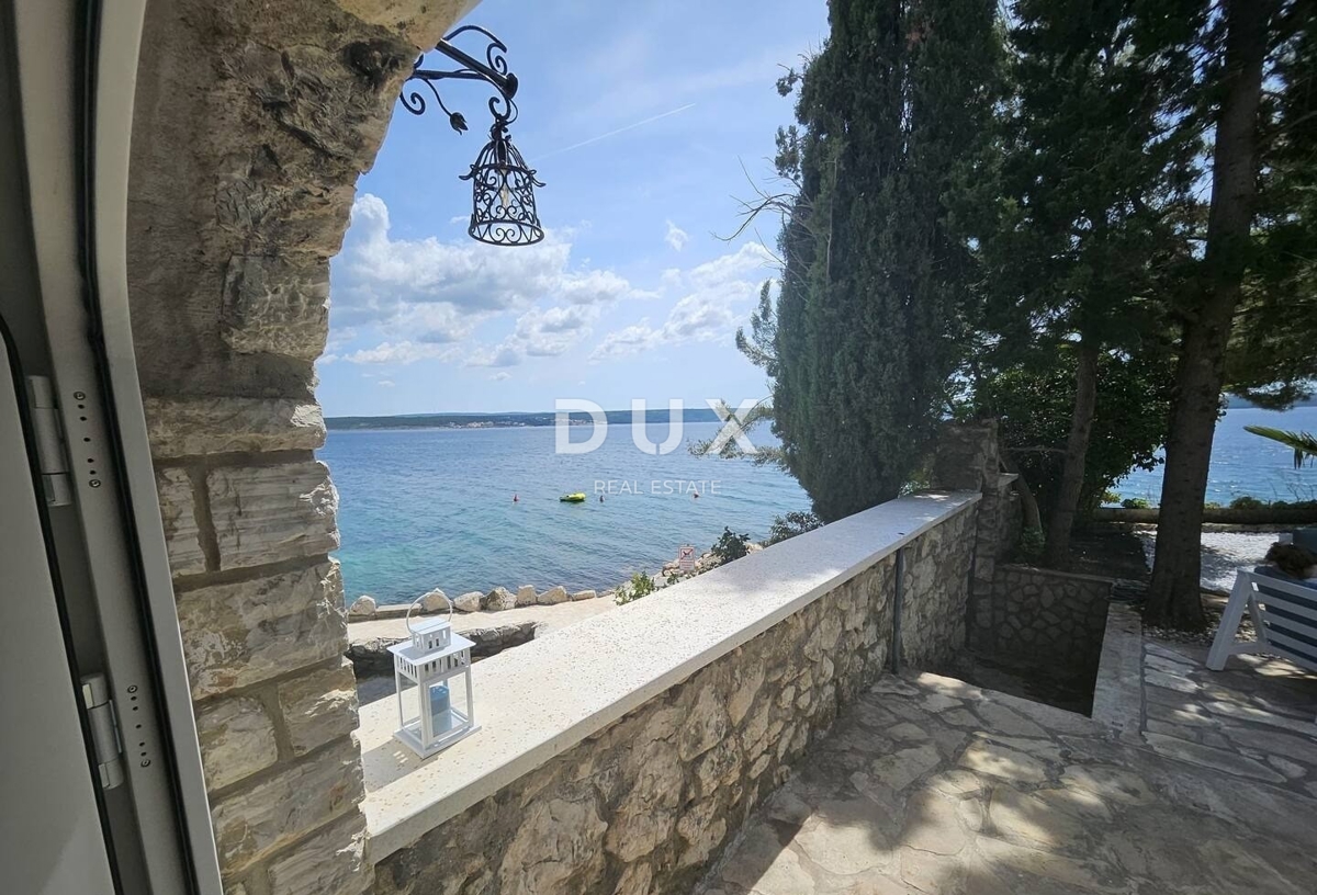 ZADAR, MASLENICA - Casa speciale in prima fila sul mare!