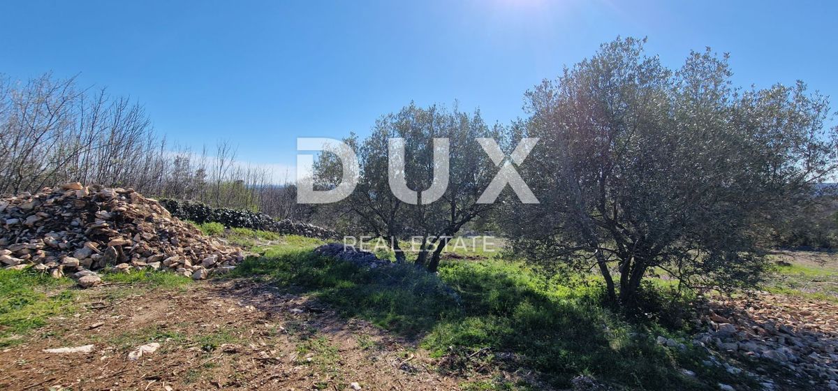 ISTRIA, RABAC – Vista mare! Terreno edificabile con permesso di costruzione.