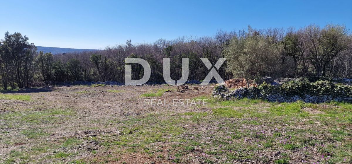 ISTRIA, RABAC – Vista mare! Terreno edificabile con permesso di costruzione.