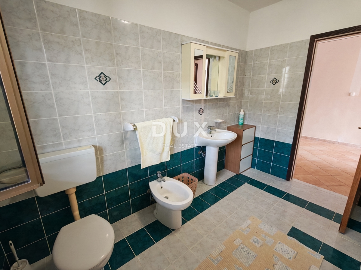 ISTRIA, BOLJUN - Casa con due appartamenti nel cuore dell'Istria