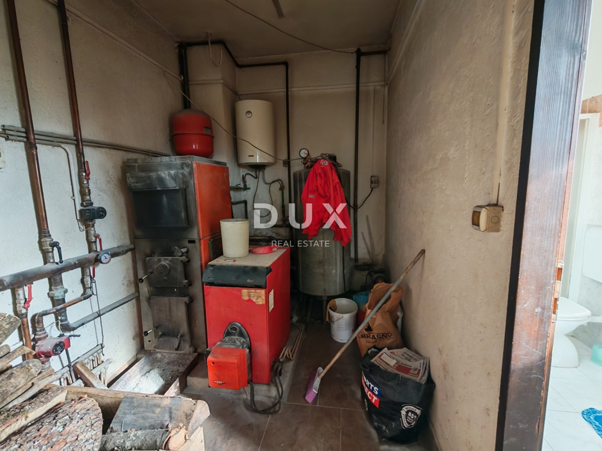 ISTRIA, BOLJUN - Casa con due appartamenti nel cuore dell'Istria