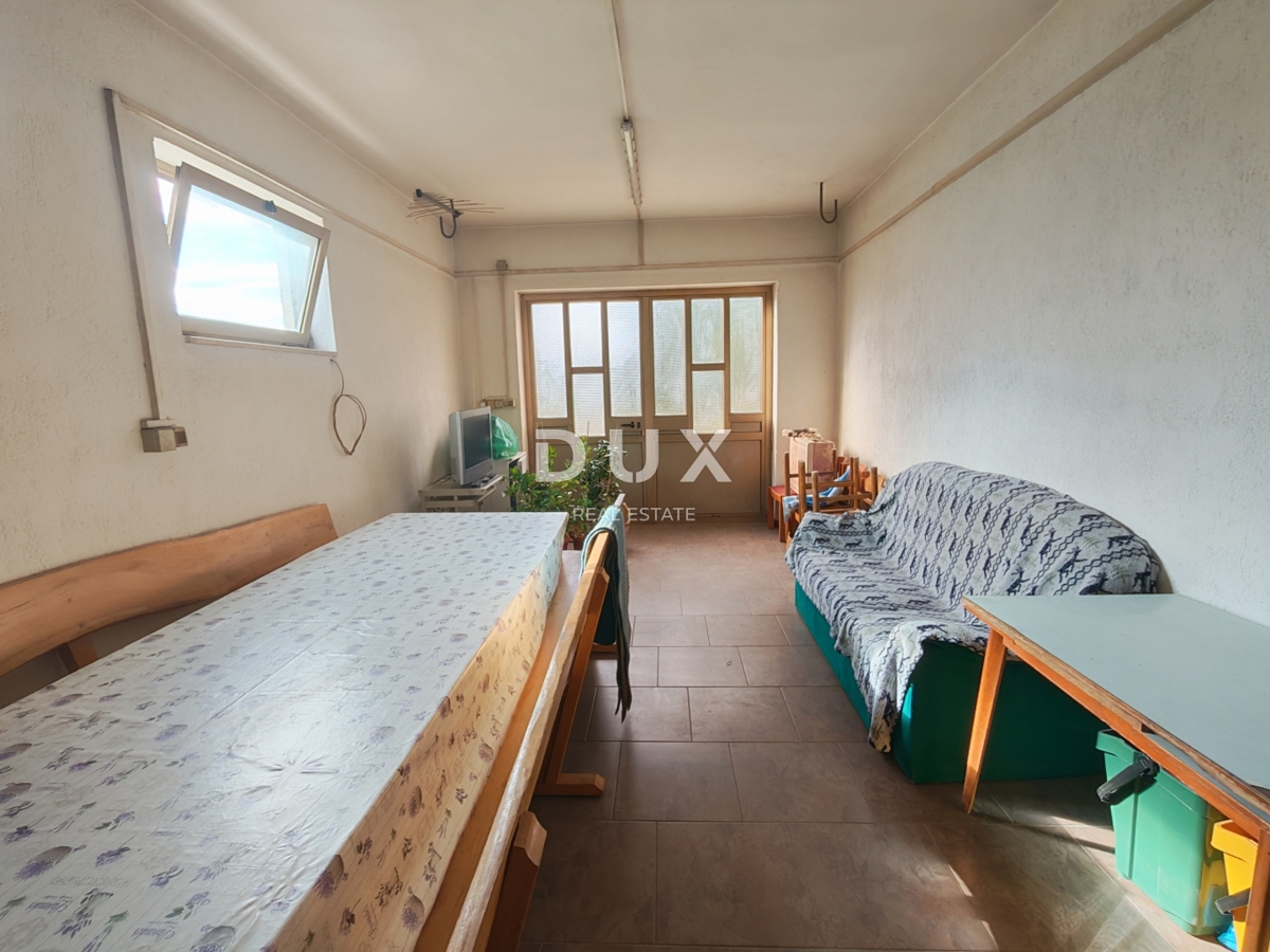 ISTRIA, BOLJUN - Casa con due appartamenti nel cuore dell'Istria