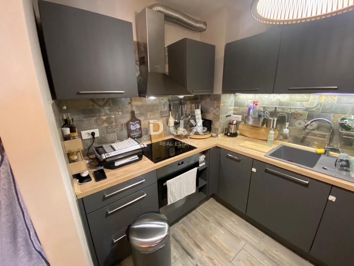 KASTAV, REŠETARI - Appartamento con 2 camere da letto e 2 balconi in un edificio di recente costruzione con vista mare! OCCASIONE!