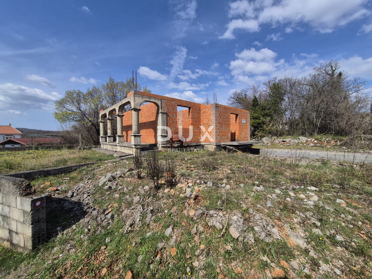 ISOLA DI KRK, DOBRINJ - Casa indipendente in costruzione in vendita a prezzo ridotto.