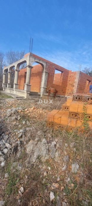 ISOLA DI KRK, DOBRINJ - Casa indipendente in costruzione in vendita a prezzo ridotto.
