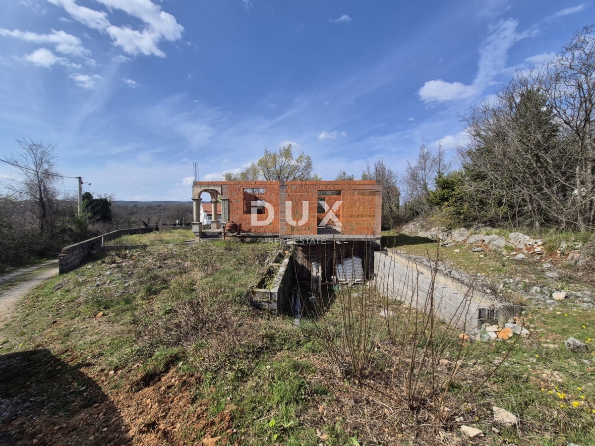 ISOLA DI KRK, DOBRINJ - Casa indipendente in costruzione in vendita a prezzo ridotto.