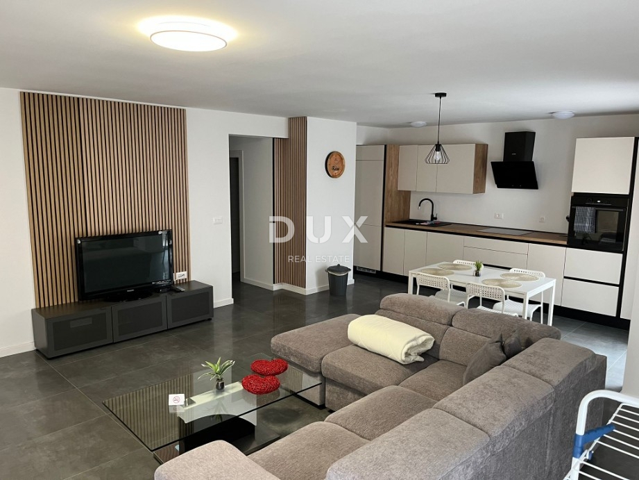 BIOGRAD NA MORU - appartamento con tre camere da letto in un nuovo edificio