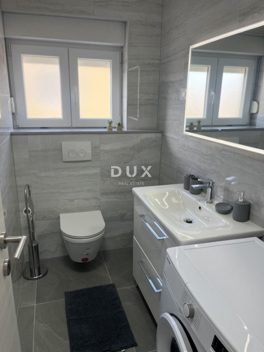 BIOGRAD NA MORU - appartamento con tre camere da letto in un nuovo edificio