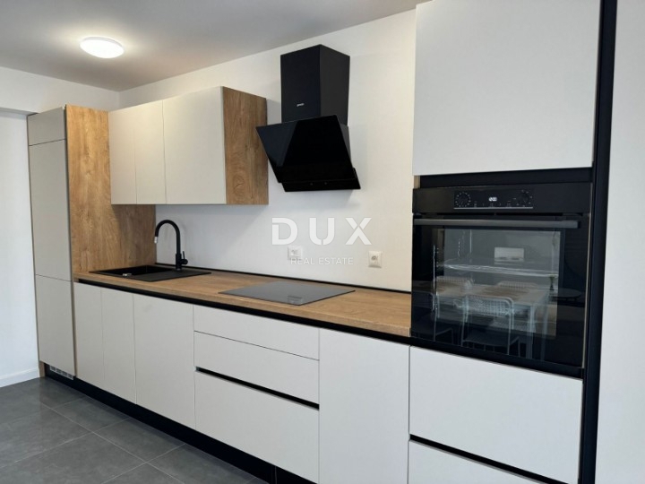 BIOGRAD NA MORU - appartamento con tre camere da letto in un nuovo edificio