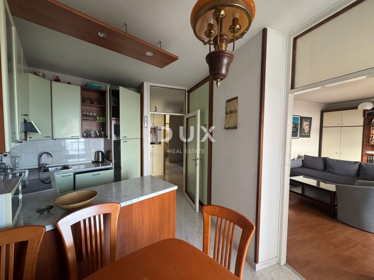 RIJEKA, PODMURVICE - appartamento con due camere da letto, balcone e vista mare