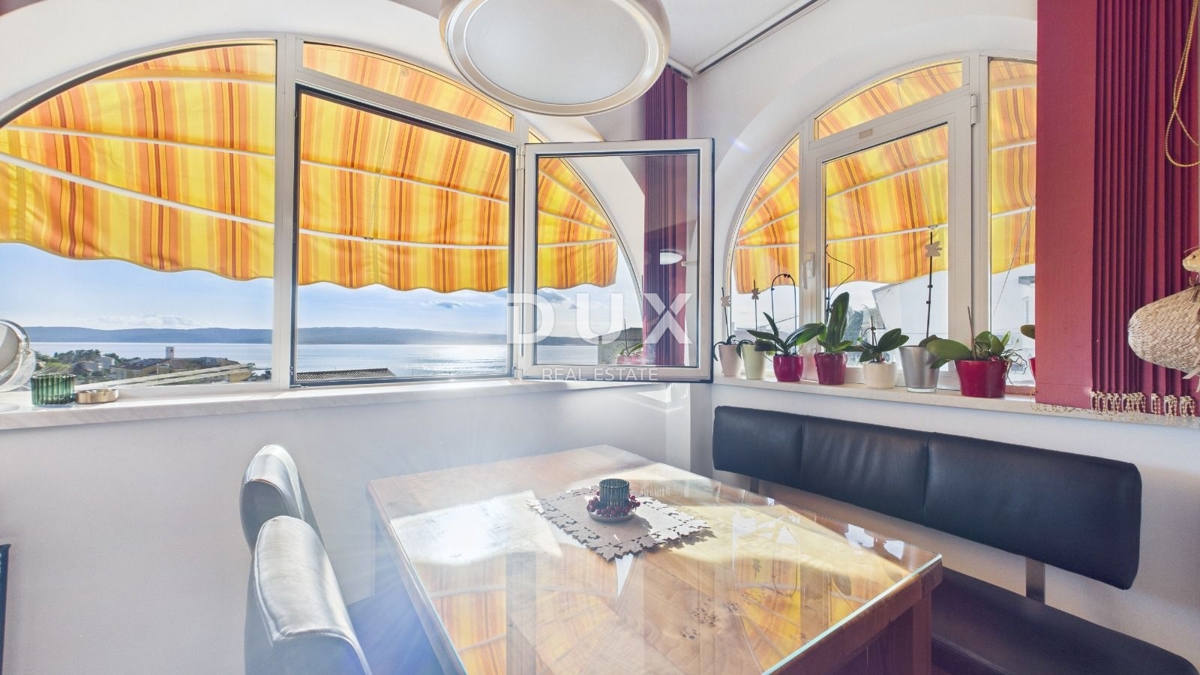CRIKVENICA, SELCE - Appartamento soleggiato con balcone e vista panoramica sul mare