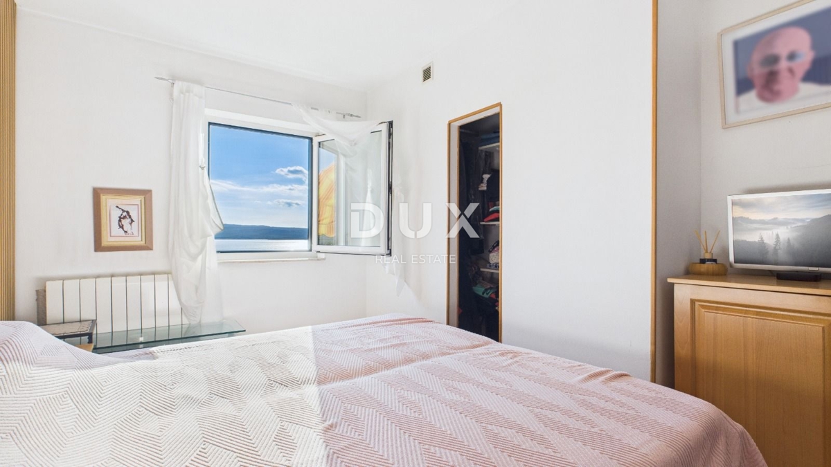 CRIKVENICA, SELCE - Appartamento soleggiato con balcone e vista panoramica sul mare