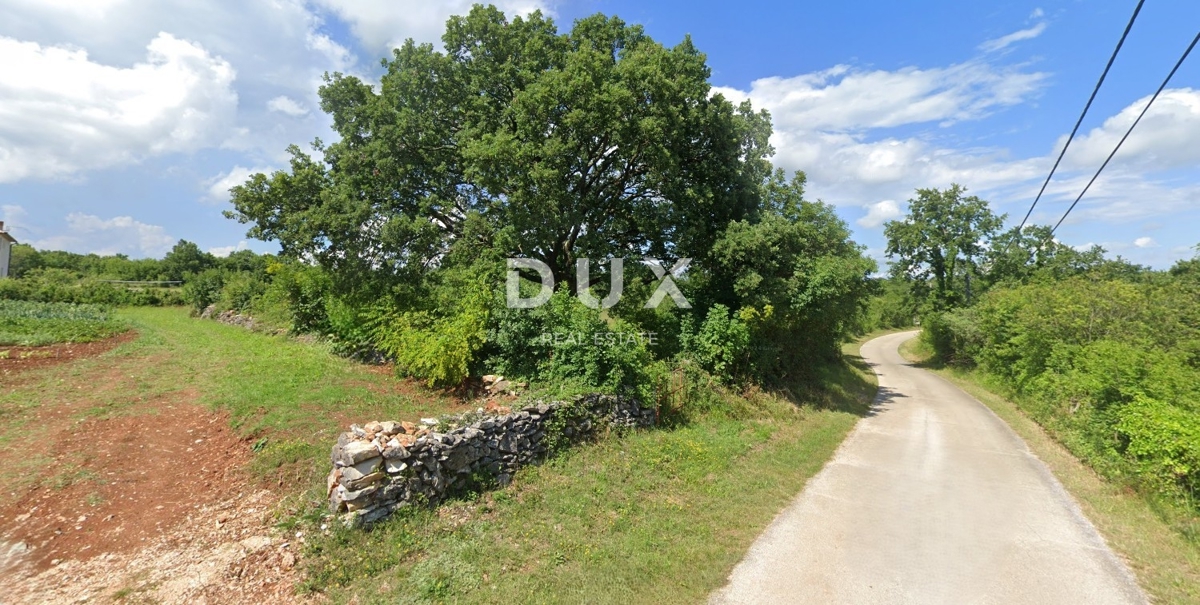 ISTRIA, MARČANA - Terreno in una zona tranquilla con permesso di costruzione