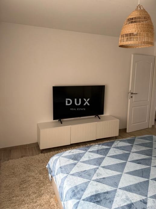 ISOLA DI VIS, VIS - Appartamento in seconda fila dal lungomare, completamente ristrutturato e arredato