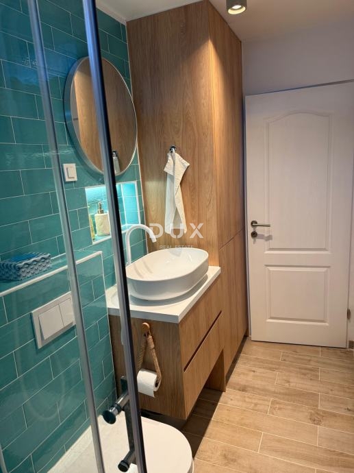 ISOLA DI VIS, VIS - Appartamento in seconda fila dal lungomare, completamente ristrutturato e arredato