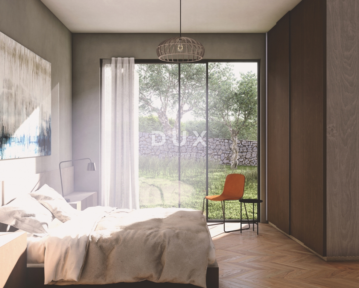 DALMATIA, PRIMOŠTEN - Terreno edificabile con permesso di costruzione + parte agricola