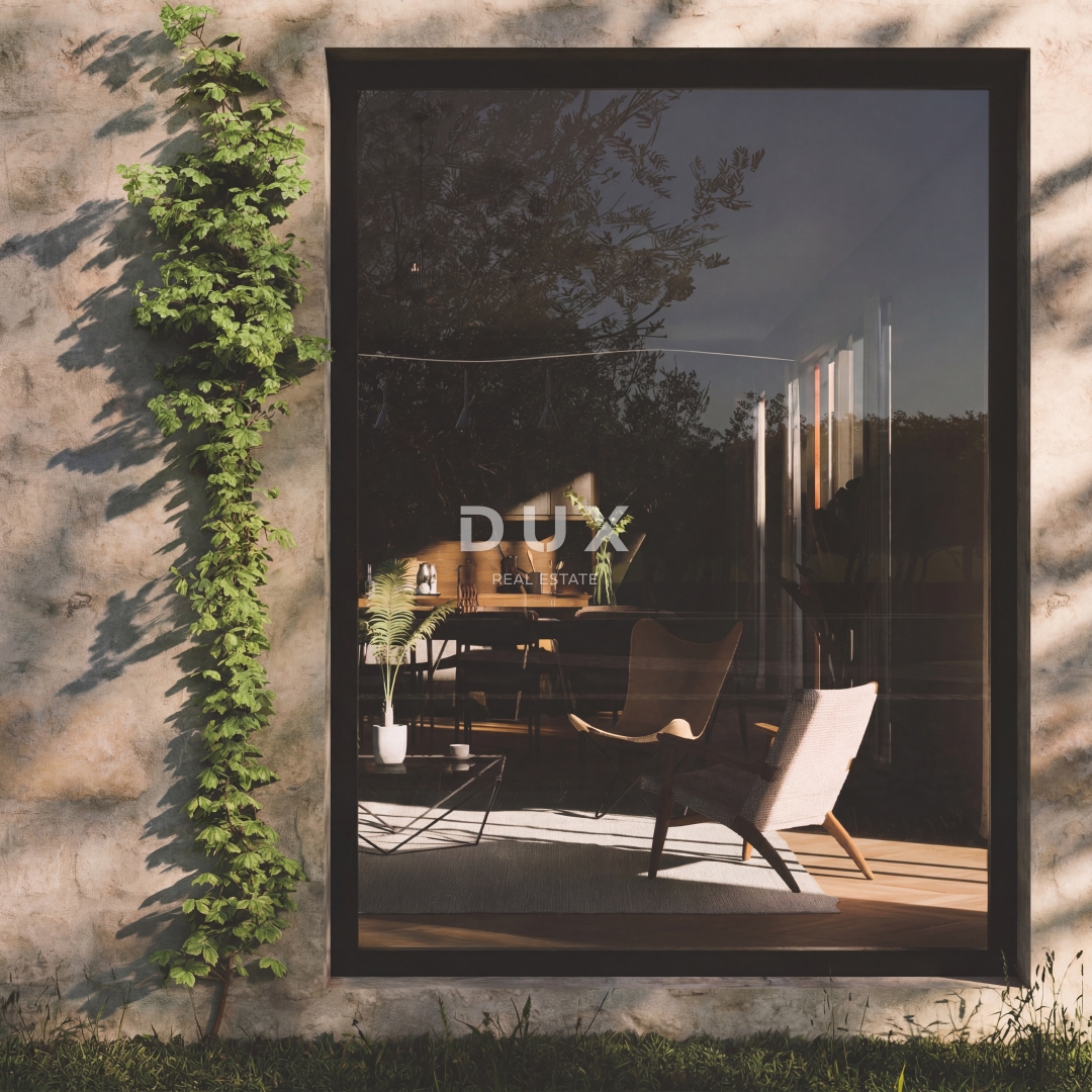 DALMATIA, PRIMOŠTEN - Terreno edificabile con permesso di costruzione + parte agricola