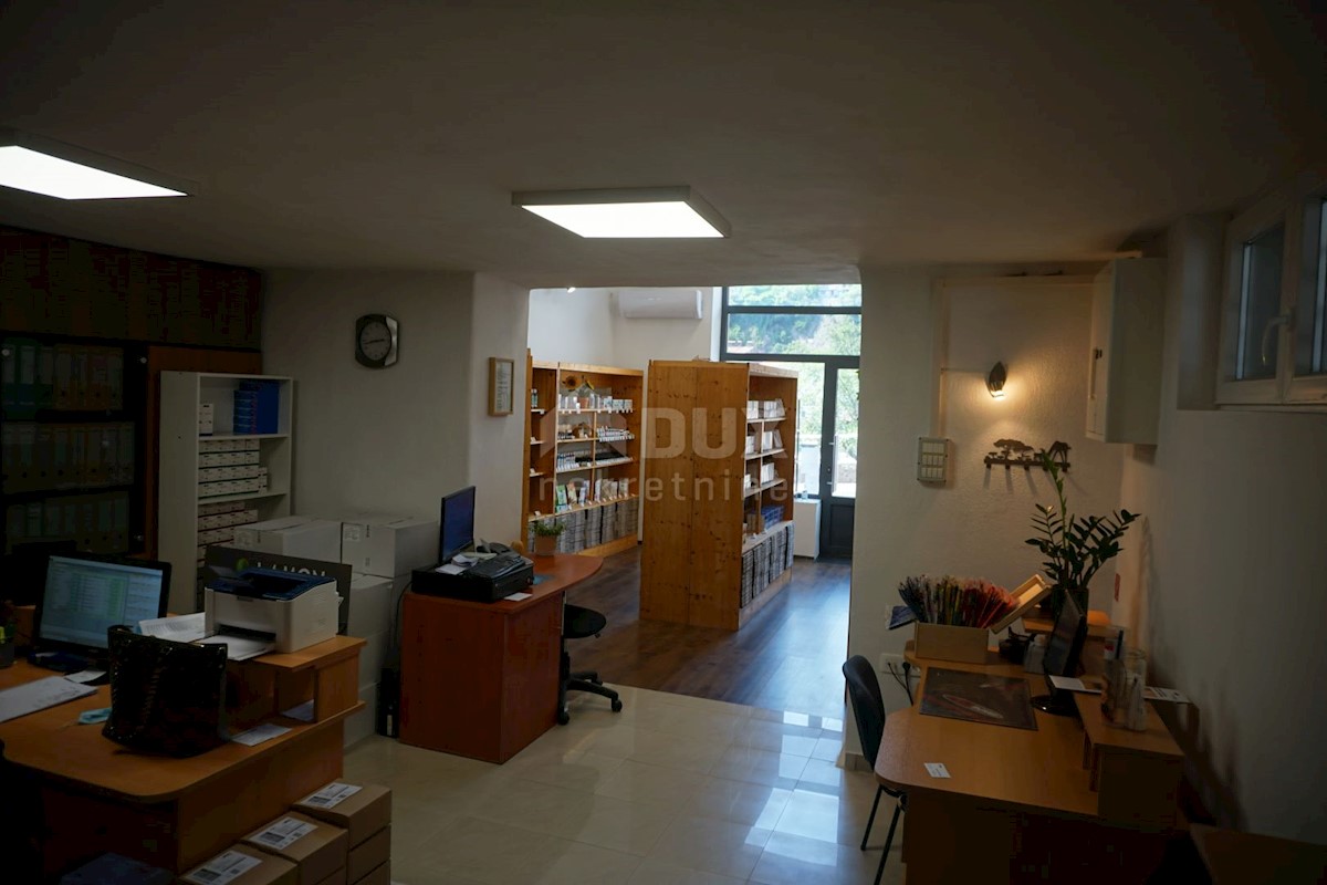 Locale commerciale Centar, Rijeka, 89,97m2