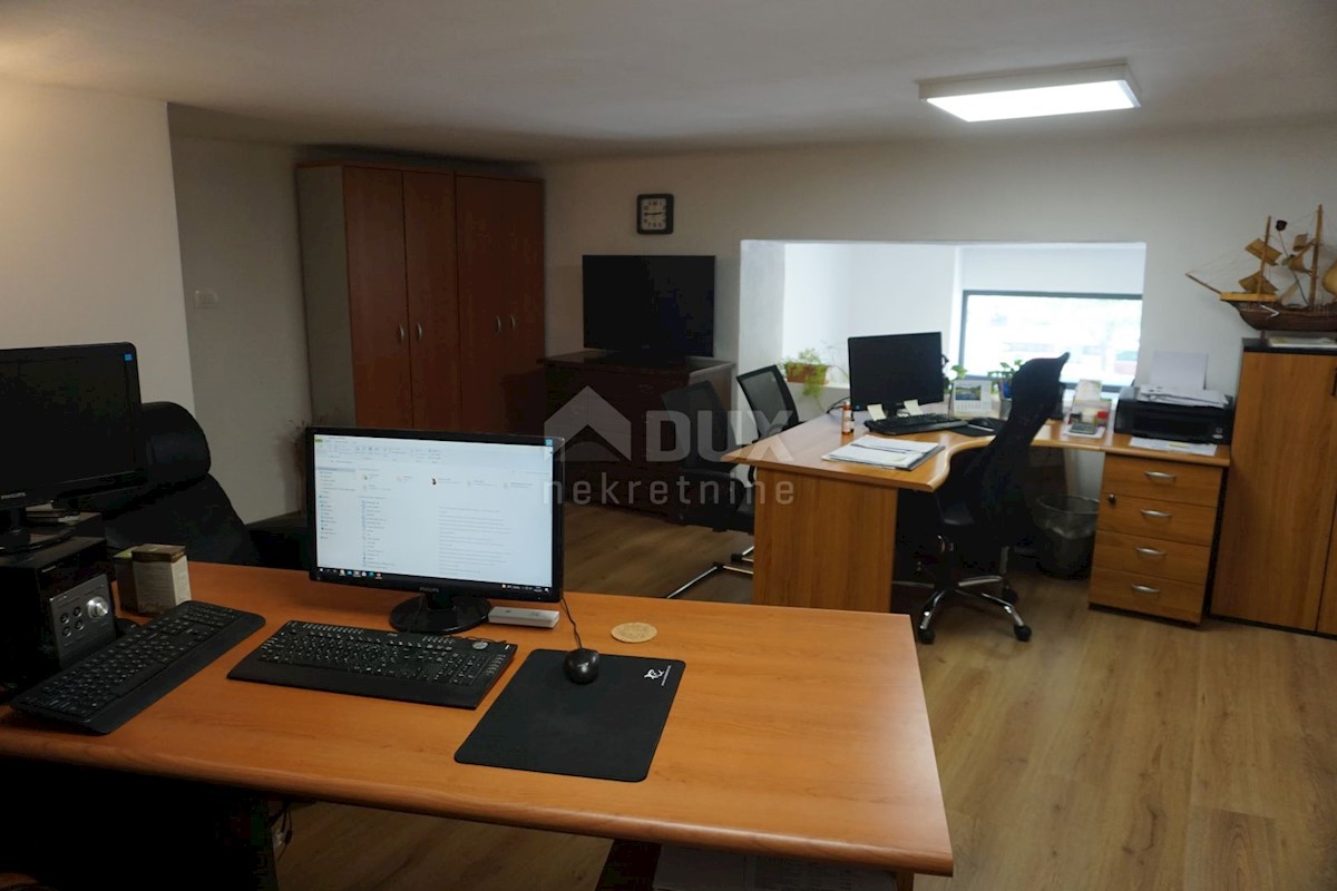 Locale commerciale Centar, Rijeka, 89,97m2