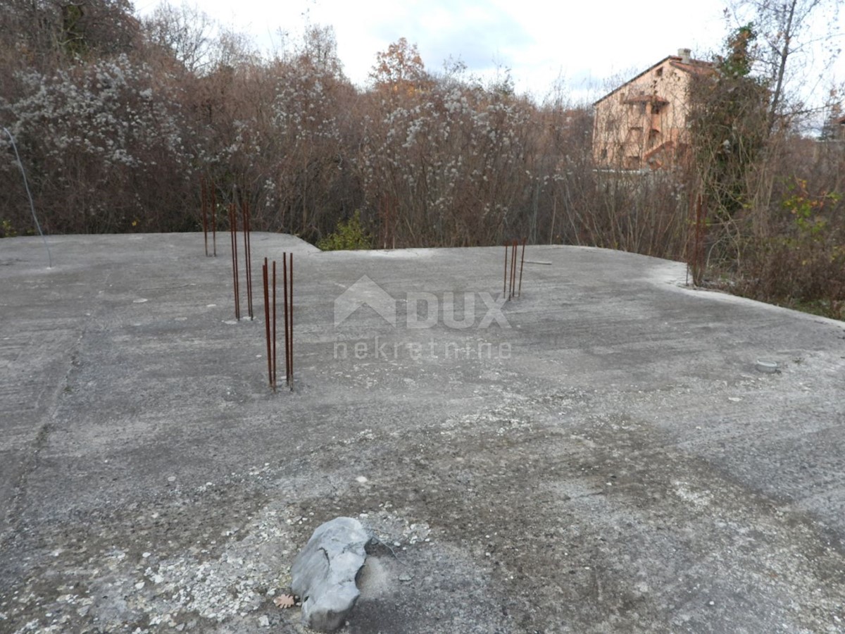 OPATIJA, VEPRINAC, TRAVIČIĆI - terreno 2783m2 con permesso di costruire e vista mare per una casa familiare / appartamenti / casa in affitto - vacanza con piscina